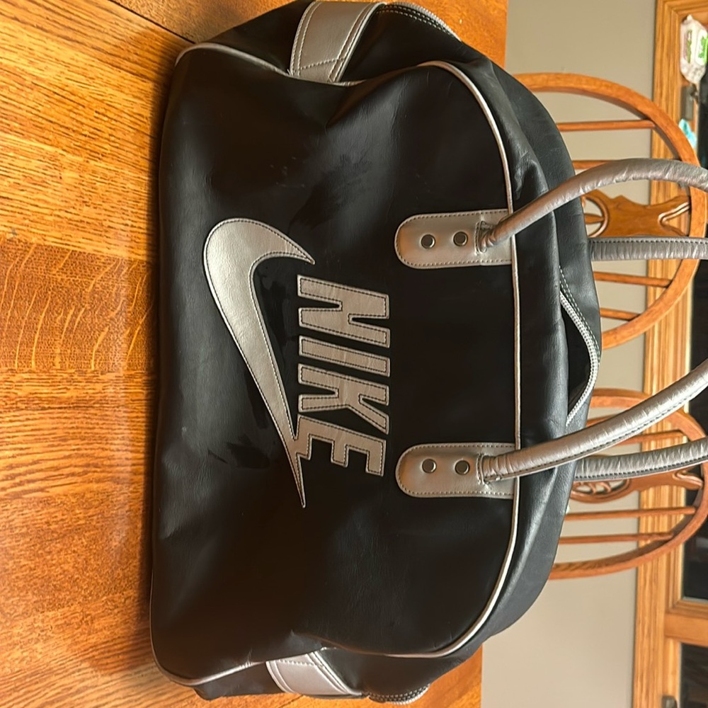 Nike logo weekender bag